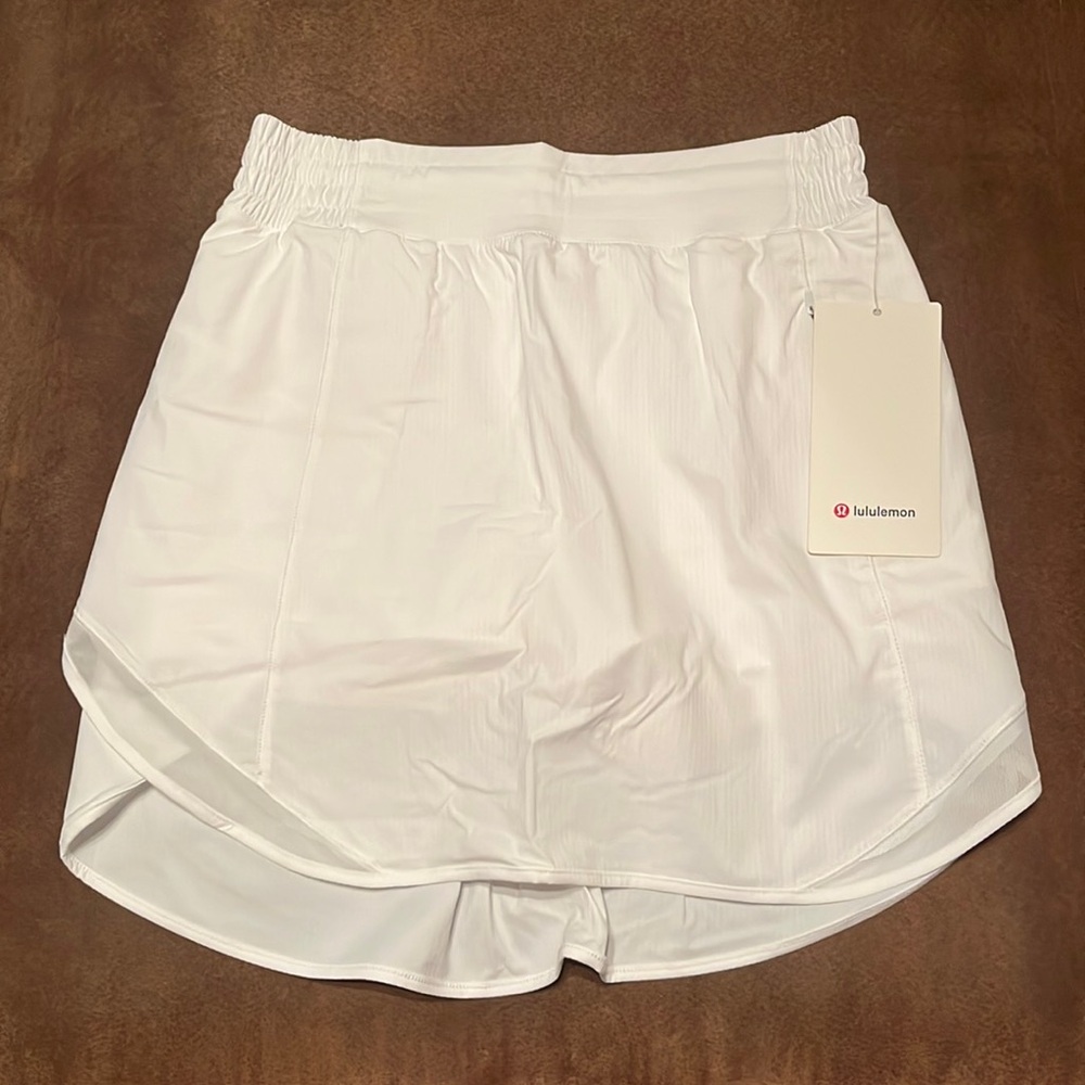 Lululemon - Size 6 - Hotty Hot HR Skirt Long